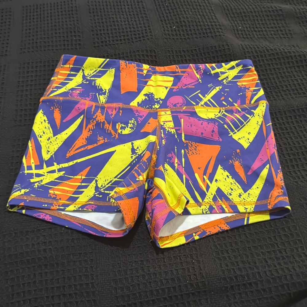 FLEO shorts